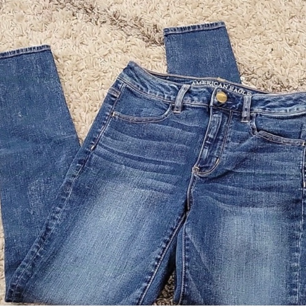 American Eagle AEO Denim Hi-Rise Jegging